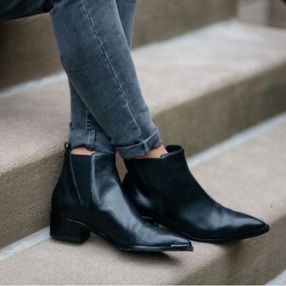 ✨ LIKE NEW ✨ MARC FISHER YALE POINTY TOE CHELSEA BOOTIE - Picture 2 of 9